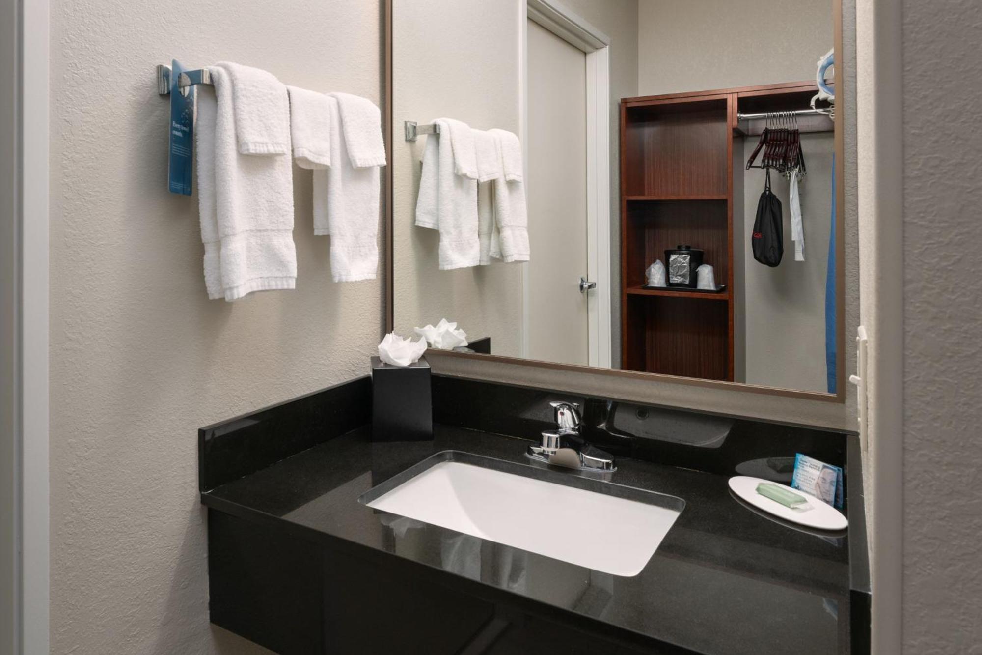 Fairfield Inn Tallahassee North/I-10 Экстерьер фото